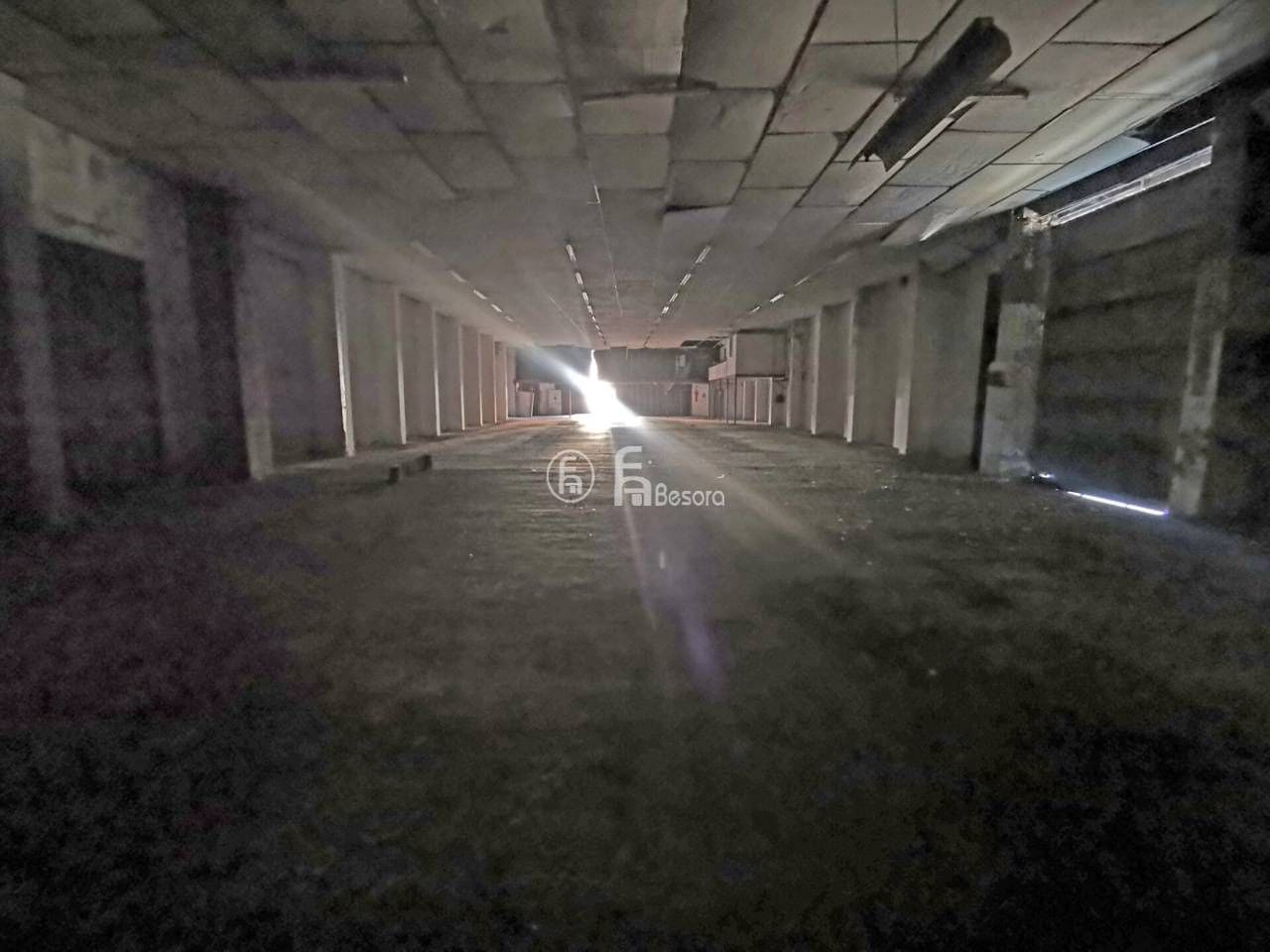 Commercial for sale in Lleida city - € 785,000 (Ref: 9443729)