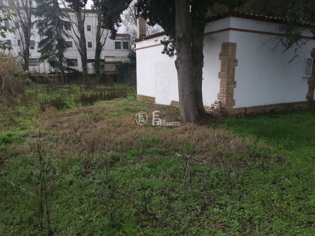 Villa til salgs i Lleida by - € 160 000 (Ref: 9443731)