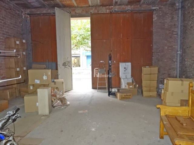 Commercial for sale in Lleida city - € 105,000 (Ref: 9443739)
