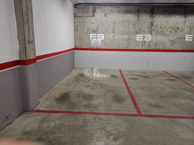 Autotalli myytävänä paikassa Lleida kaupunki - 12 500 € (Ref: 9443742)