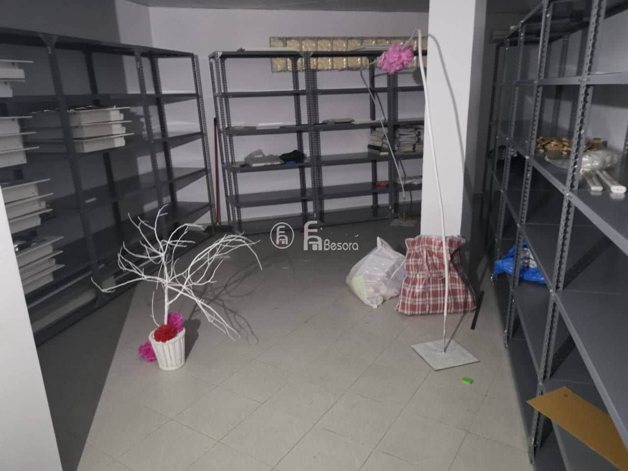 Komercyjne na sprzedaż w Miasto Lleida - 200 000 € (Ref: 9443748)