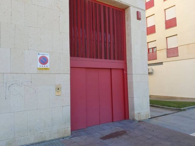 Garaje en Lepe en venta - 7.300 € (Ref: 9443535)