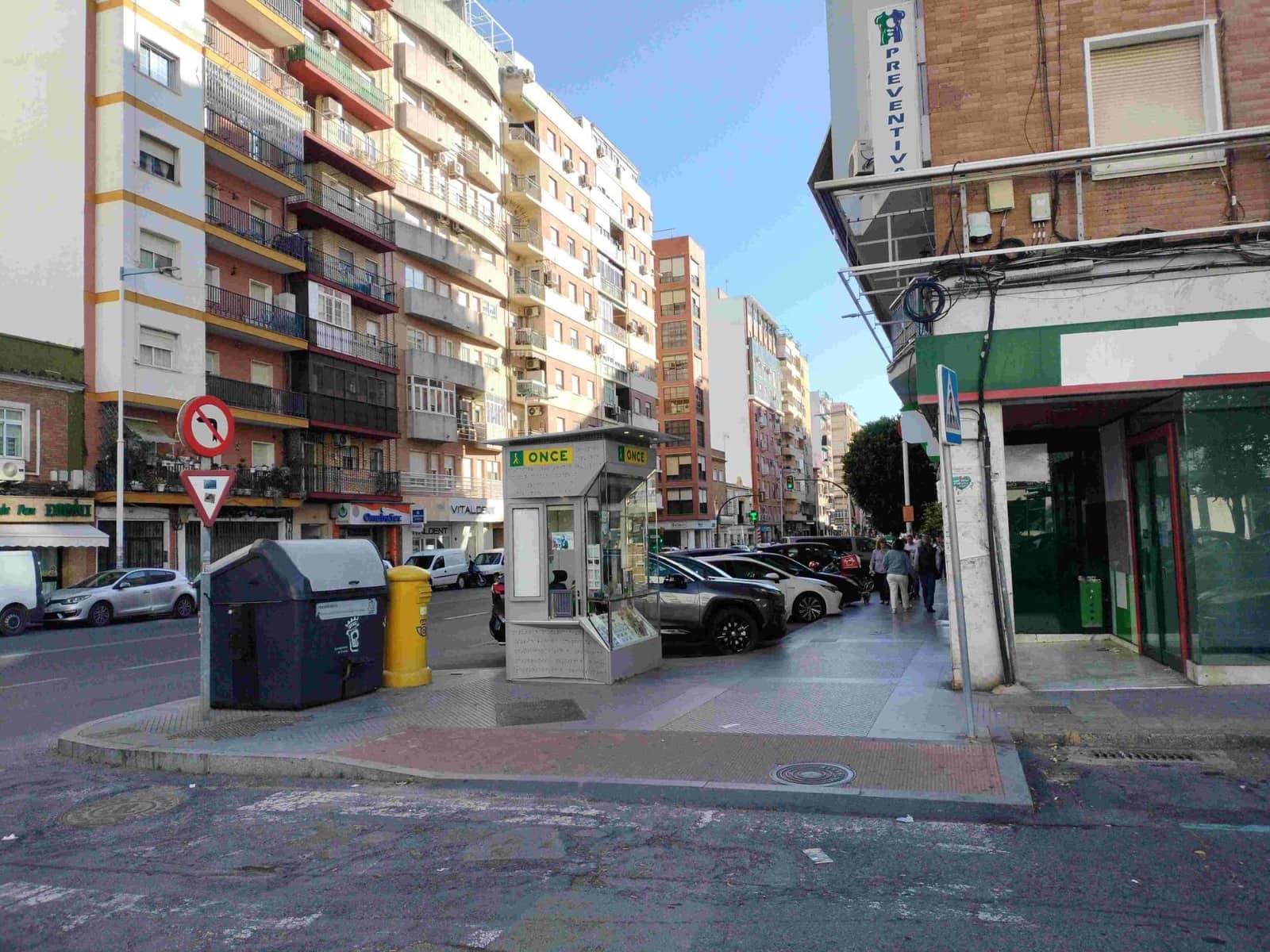 Commercial for sale in Huelva city - € 373,500 (Ref: 9443539)