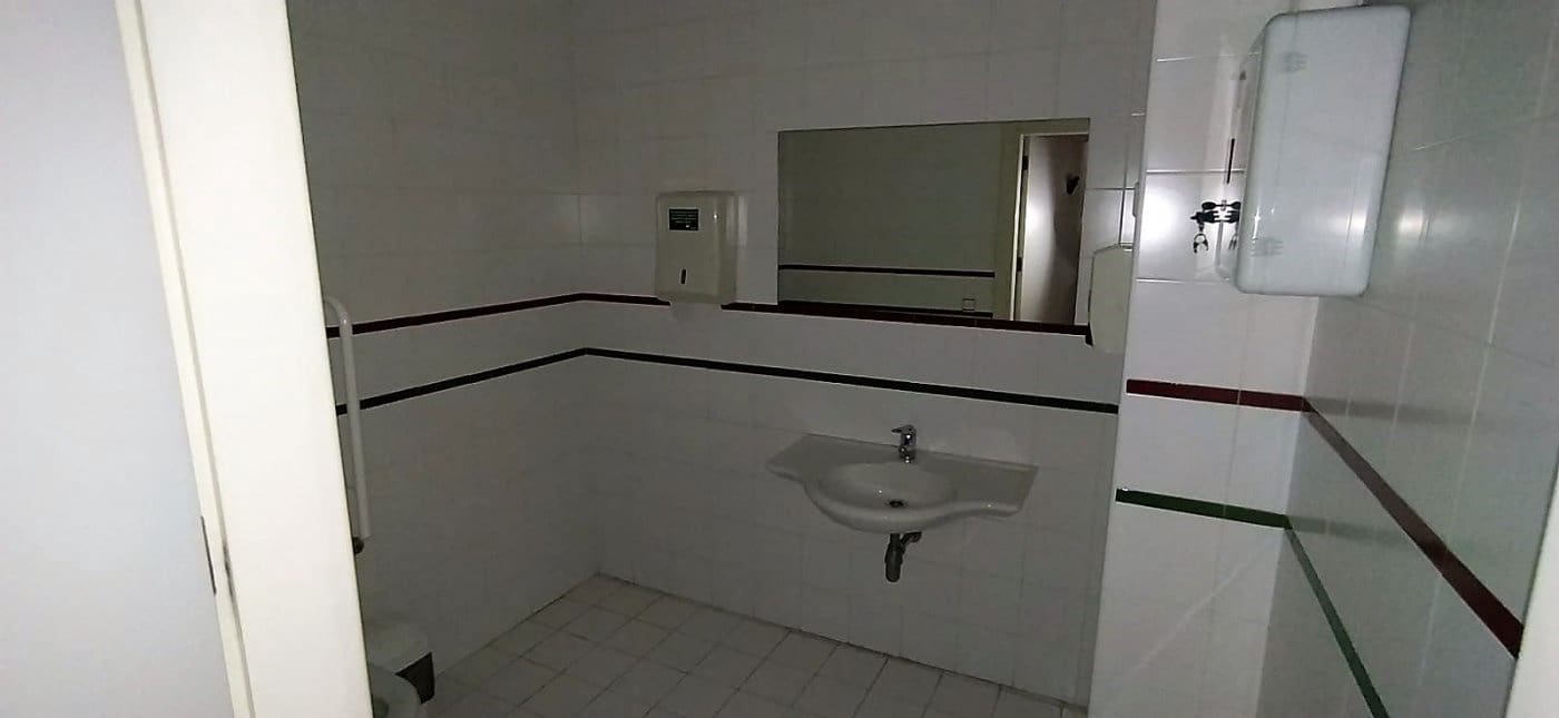 Kommersiell til salgs i San Juan del Puerto - € 156 000 (Ref: 9443544)