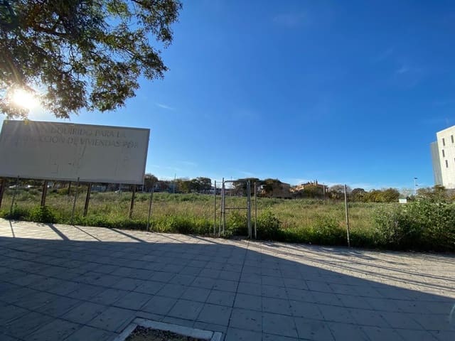 Terrain à Bâtir à vendre à Huelva ville - 2 500 000 € (Ref: 9443546)