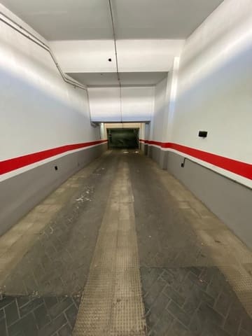 Garage for sale in Huelva city - € 11,000 (Ref: 9443548)