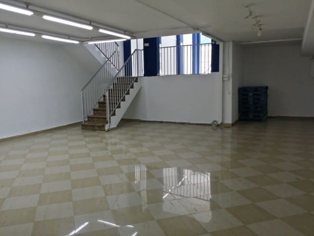 Kommersiell till salu i Huelva stad - 220 000 € (Ref: 9443551)