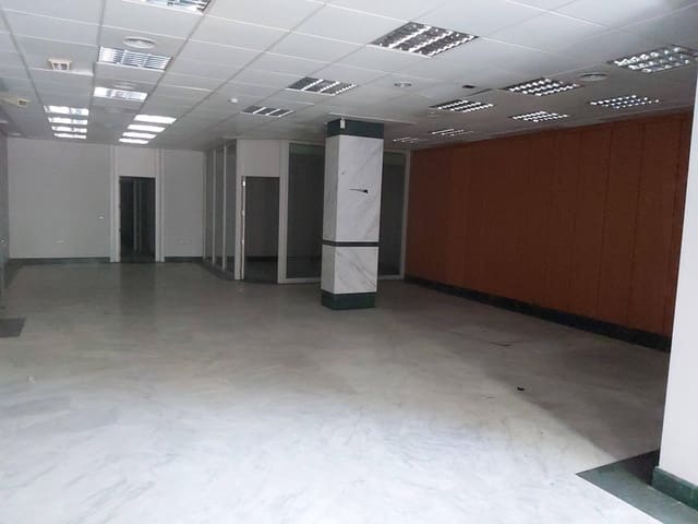 Commercieel te koop in Huelva stad - € 321.500 (Ref: 9443554)