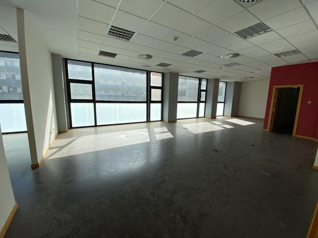 Garaje en Huelva ciudad en venta - 2.600.000 € (Ref: 9443558)