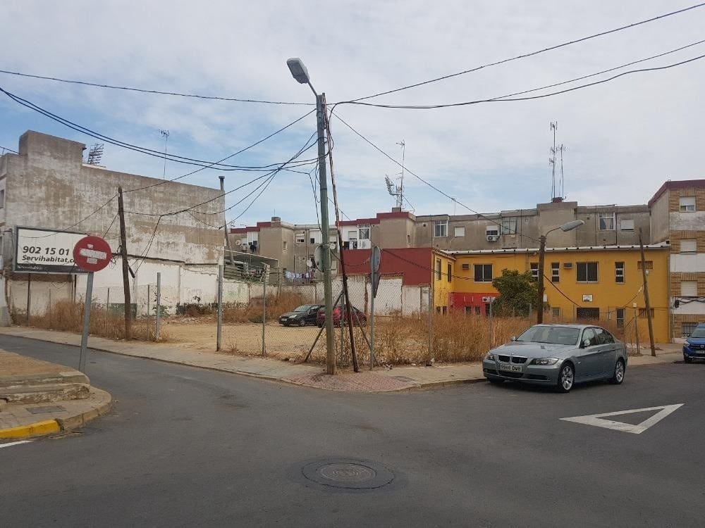 Terrain à Bâtir à vendre à Huelva ville - 145 000 € (Ref: 9443560)