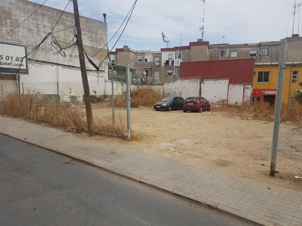 Terrain à Bâtir à vendre à Huelva ville - 145 000 € (Ref: 9443560)