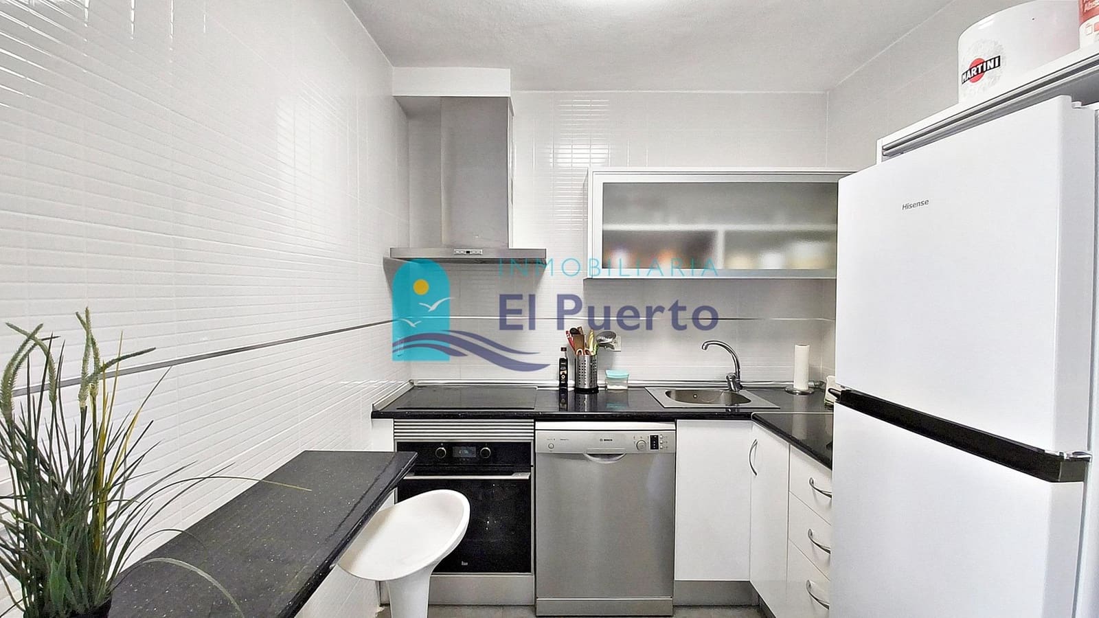 2 bedroom Apartment for sale in Puerto de Mazarron with pool - € 315,000 (Ref: 10017598)