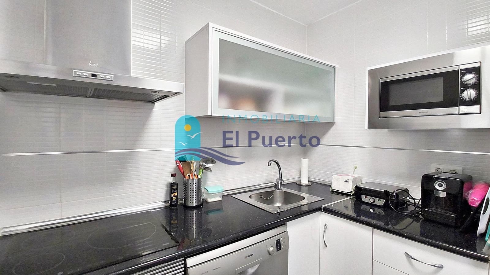 2 bedroom Apartment for sale in Puerto de Mazarron with pool - € 315,000 (Ref: 10017598)