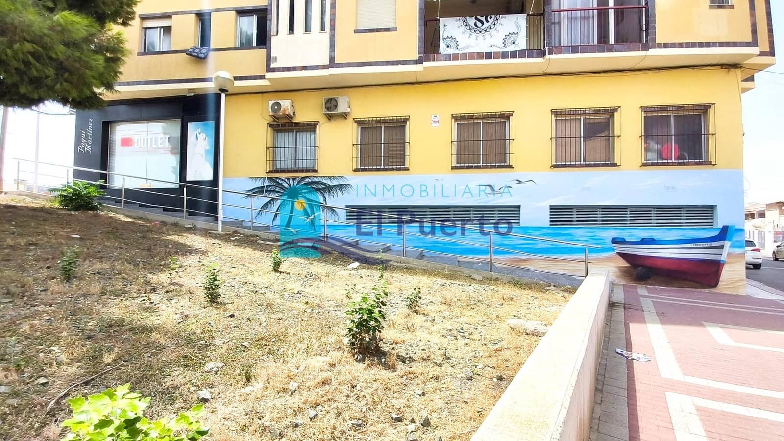 Commercial for sale in Puerto de Mazarron - € 199,500 (Ref: 10024253)