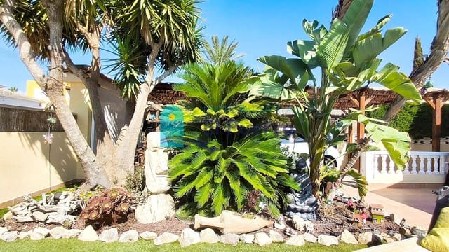 4 soveværelse Villa til salg i Bolnuevo, Mazarrón med swimmingpool garage - € 550.000 (Ref: 10027411)