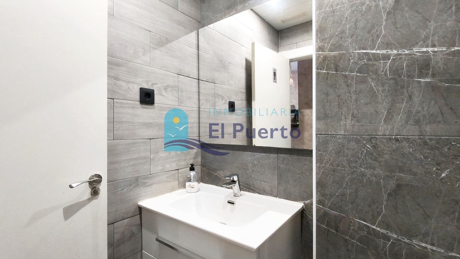 Gewerbe zu verkaufen in Puerto de Mazarron - 126.000 € (Ref: 10062109)
