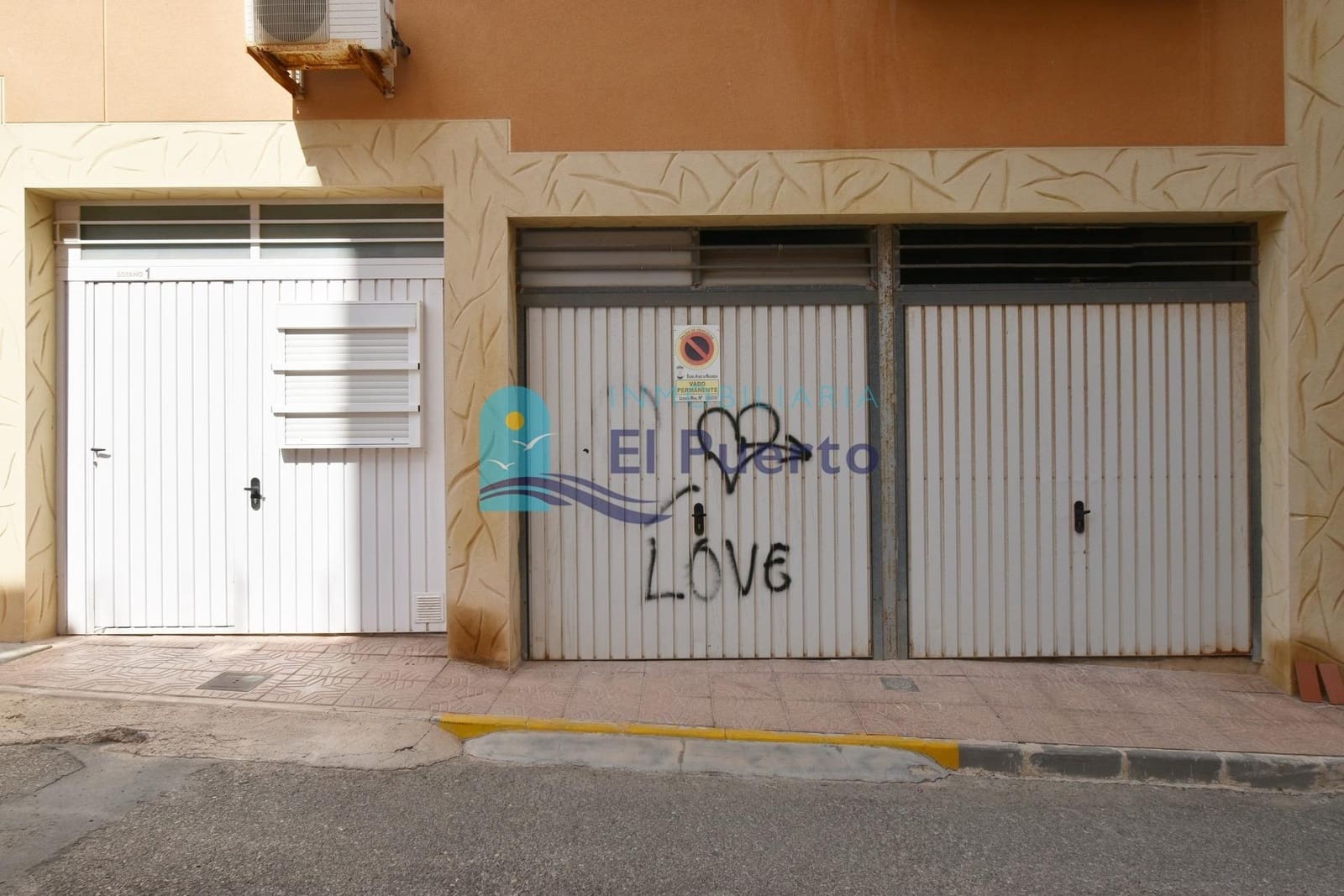 Garaje en Puerto de Mazarron en venta - 25.000 € (Ref: 10089814)