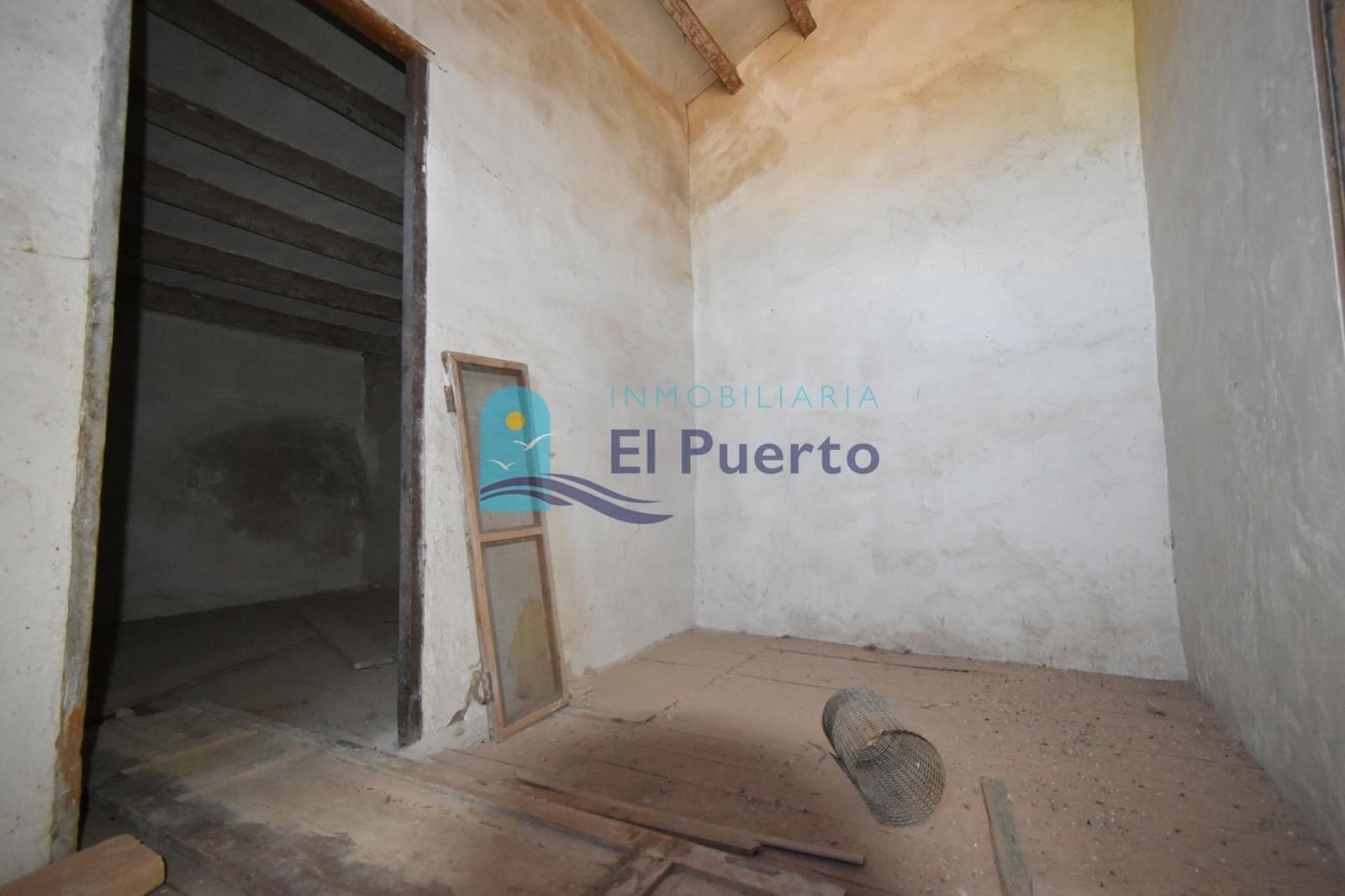 3 camera da letto Finca/Casa di Campagna in vendita in La Magdalena con garage - 100.000 € (Rif: 10100302)