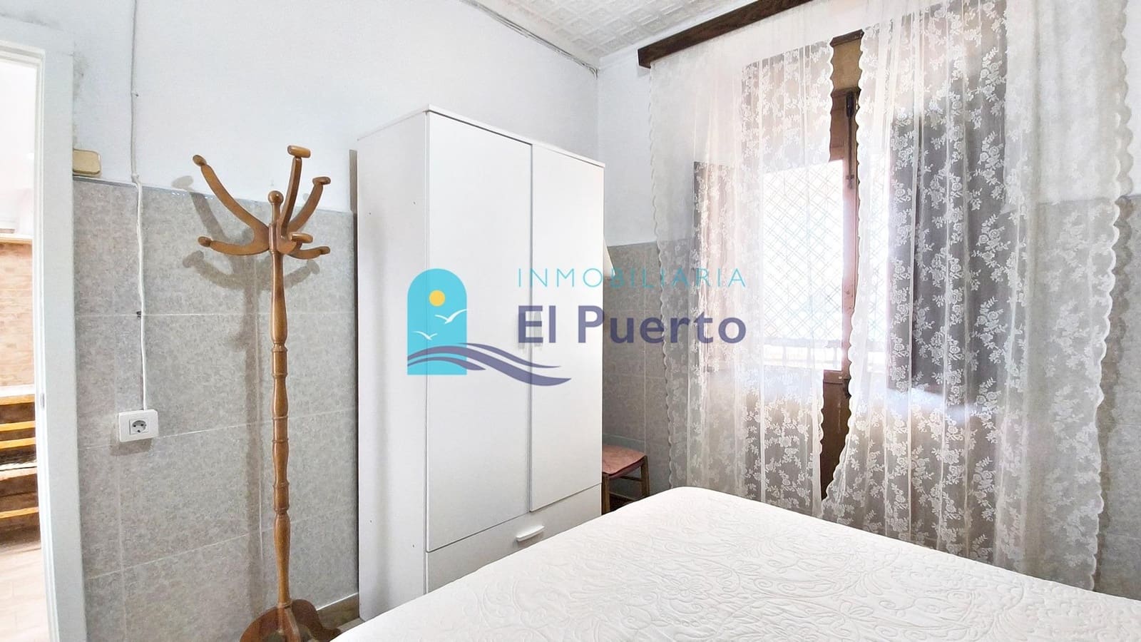 6 bedroom Beach Apartment for sale in Puerto de Mazarron - € 250,000 (Ref: 10161595)