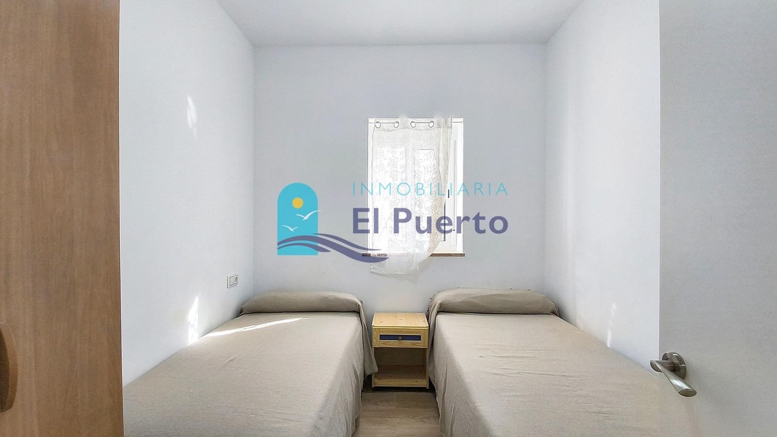6 bedroom Beach Apartment for sale in Puerto de Mazarron - € 250,000 (Ref: 10161595)