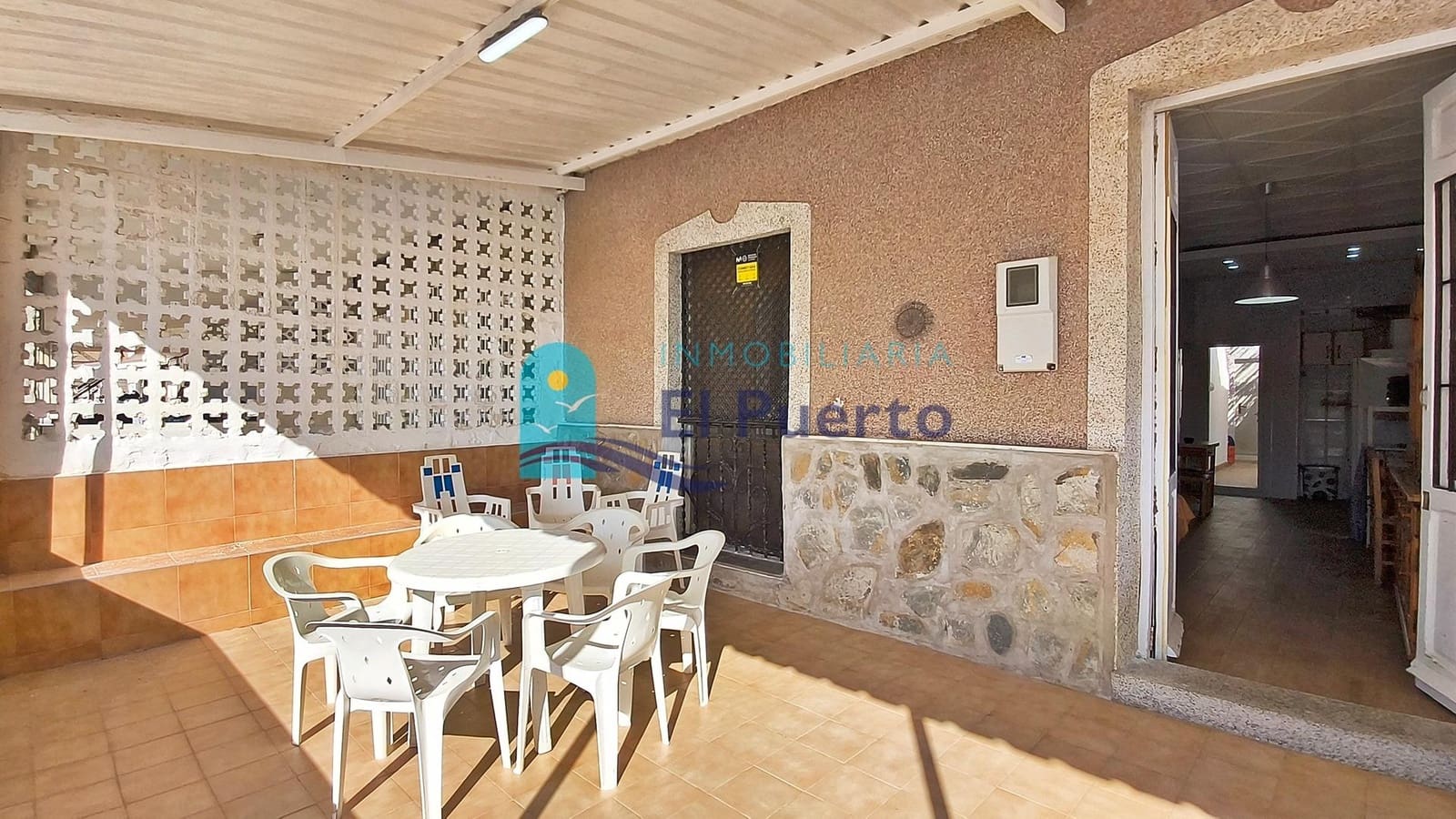 6 bedroom Beach Apartment for sale in Puerto de Mazarron - € 250,000 (Ref: 10161595)