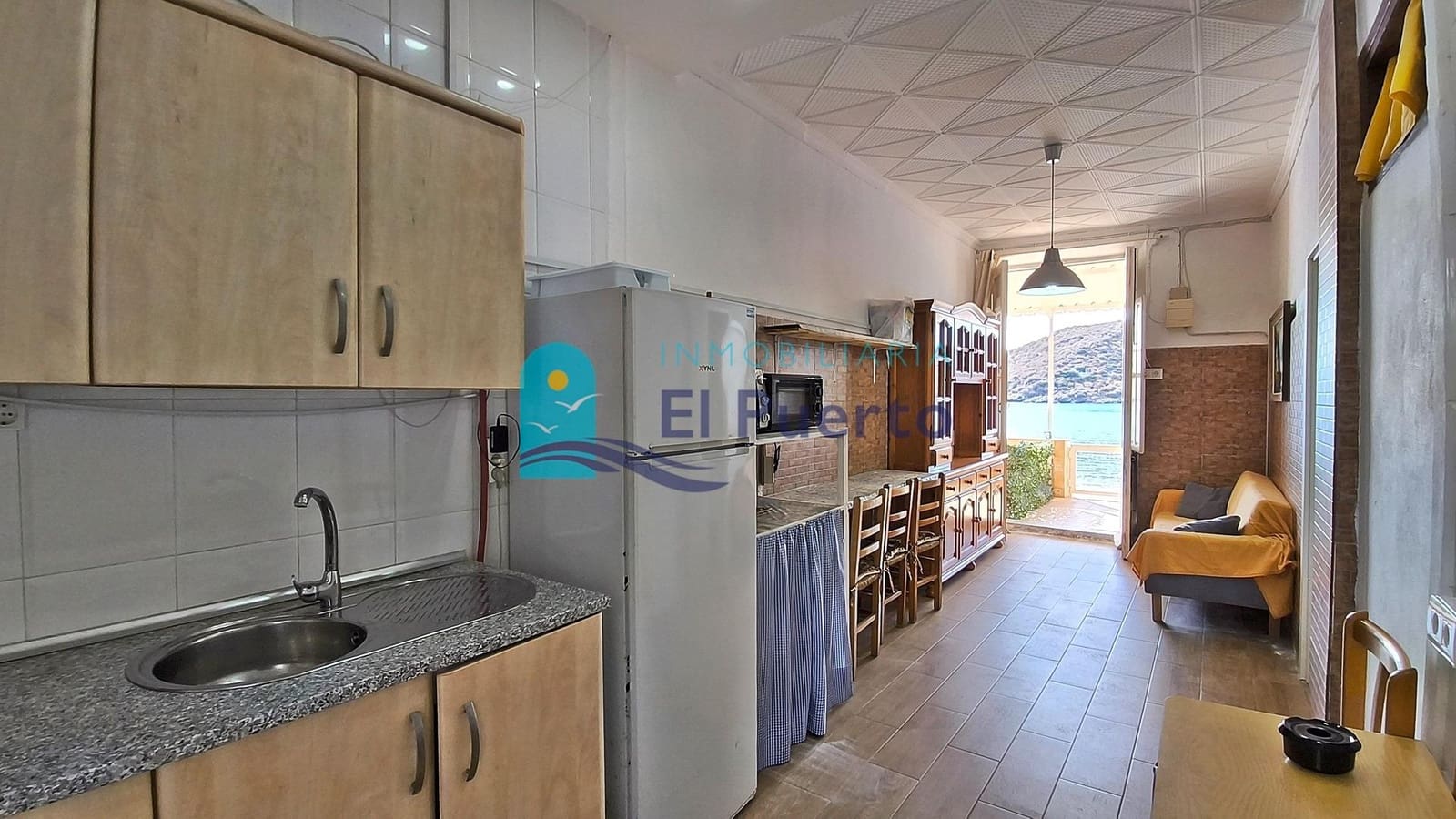 6 bedroom Beach Apartment for sale in Puerto de Mazarron - € 250,000 (Ref: 10161595)
