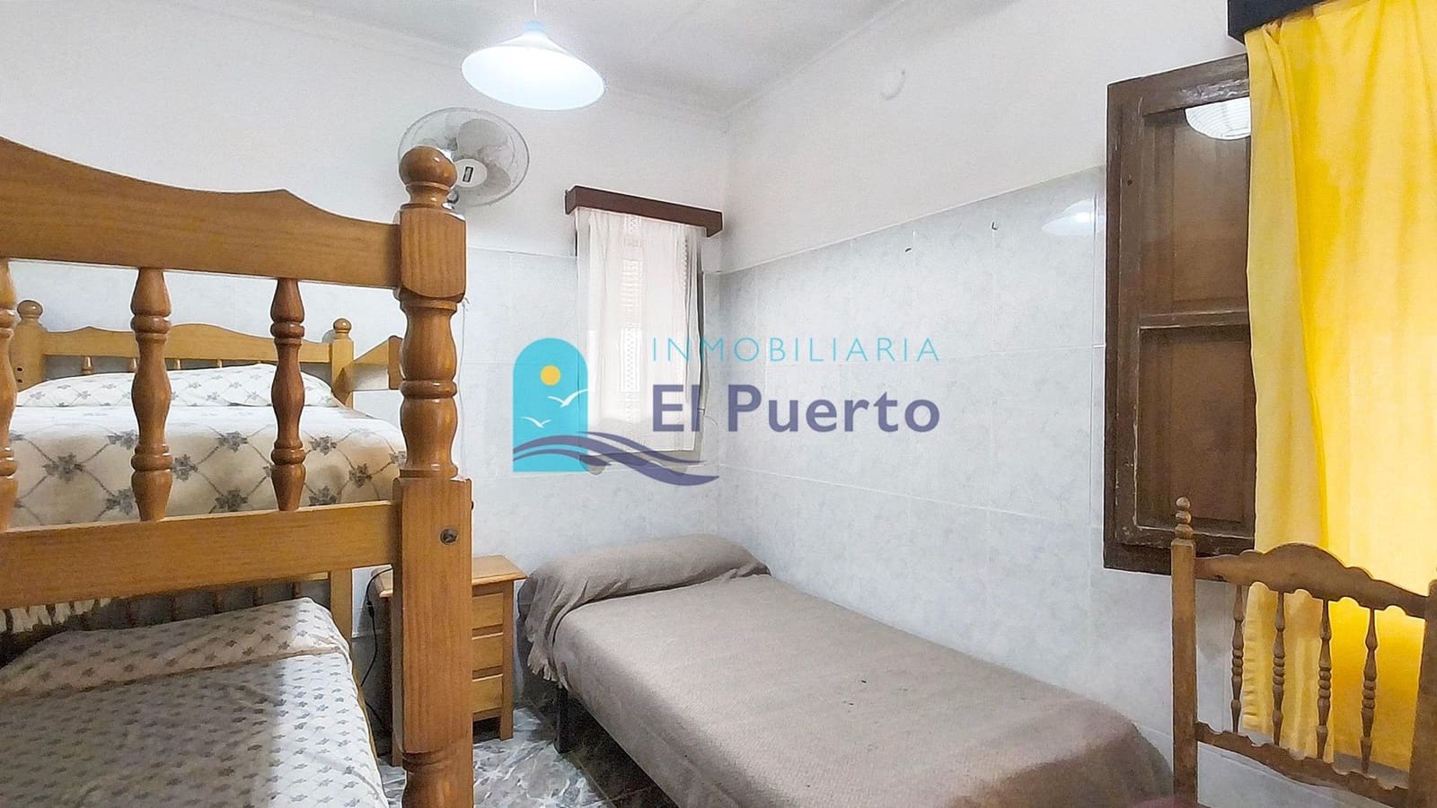 6 bedroom Beach Apartment for sale in Puerto de Mazarron - € 250,000 (Ref: 10161595)
