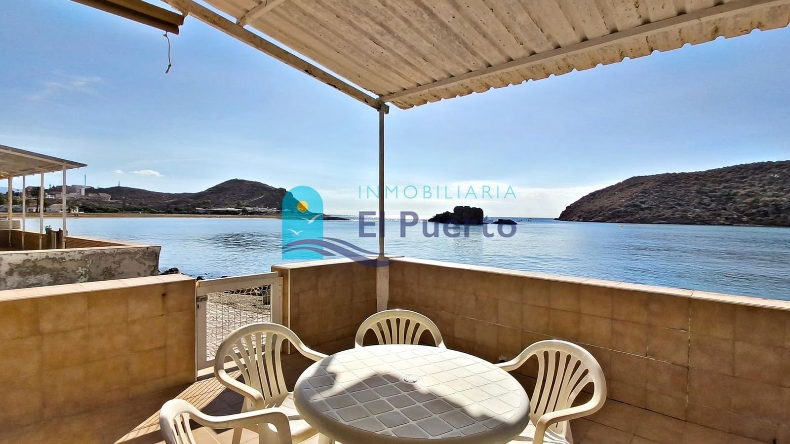 6 bedroom Beach Apartment for sale in Puerto de Mazarron - € 250,000 (Ref: 10161595)