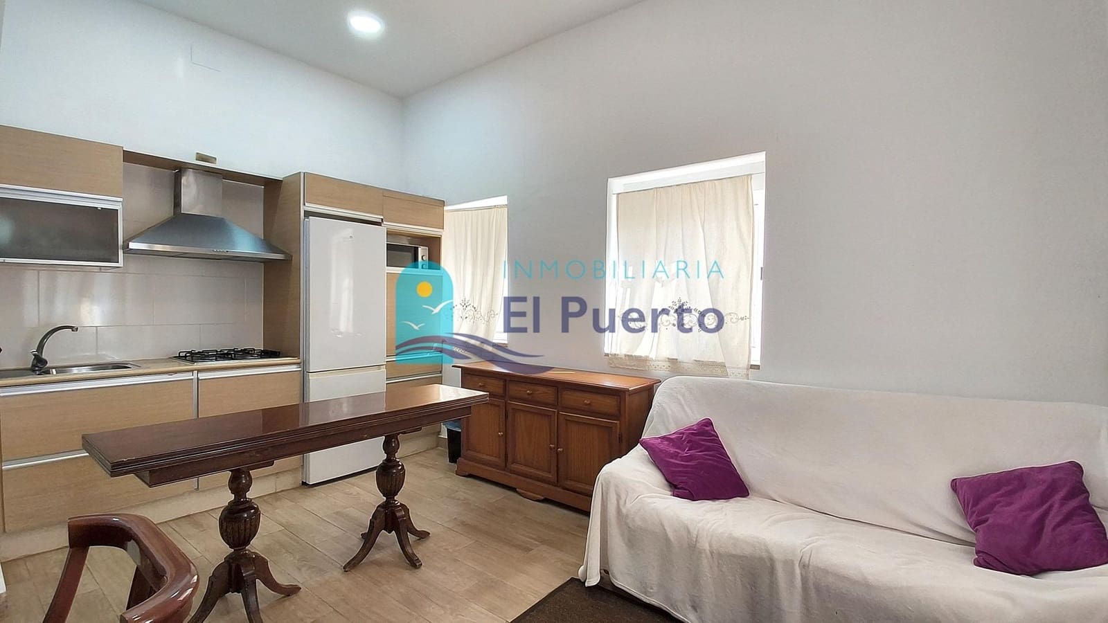 6 bedroom Beach Apartment for sale in Puerto de Mazarron - € 250,000 (Ref: 10161595)