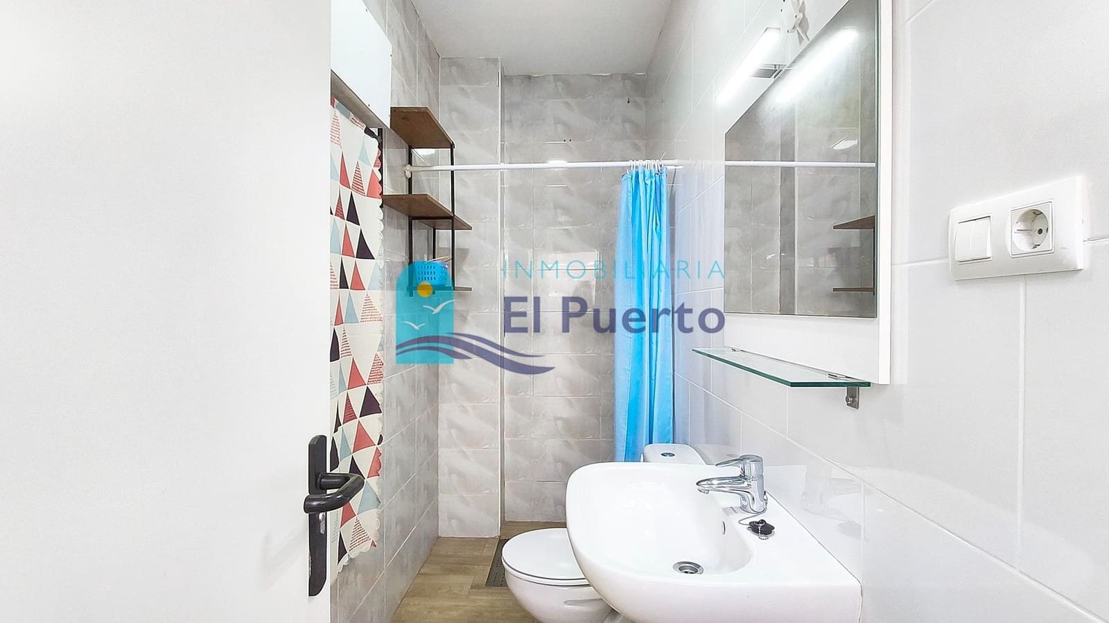 6 bedroom Beach Apartment for sale in Puerto de Mazarron - € 250,000 (Ref: 10161595)