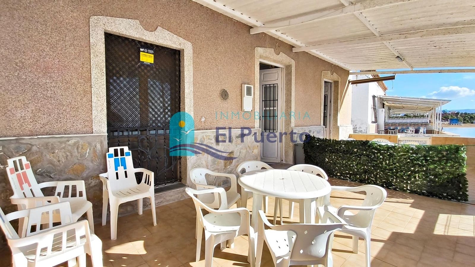 6 bedroom Beach Apartment for sale in Puerto de Mazarron - € 250,000 (Ref: 10161595)