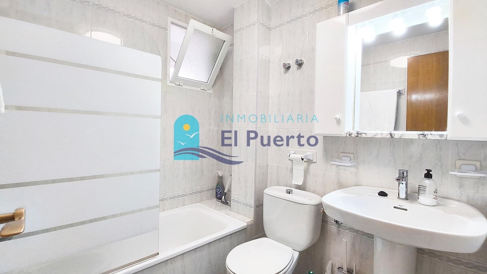 Apartamento de 2 habitaciones en Puerto de Mazarron en venta - 139.995 € (Ref: 10180722)