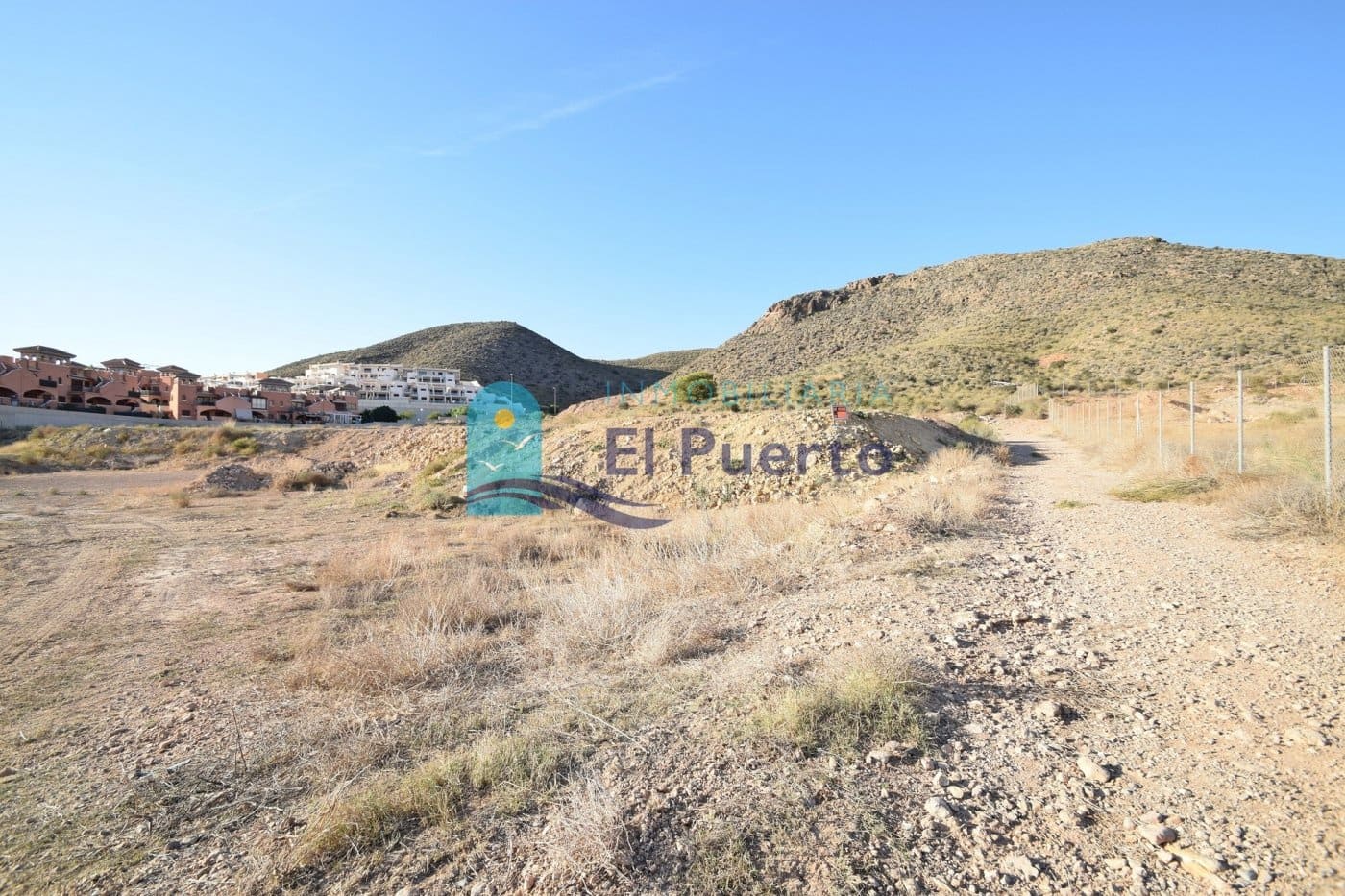 Grunde uden byggetilladelser til salg i Isla Plana - € 94.990 (Ref: 6826974)