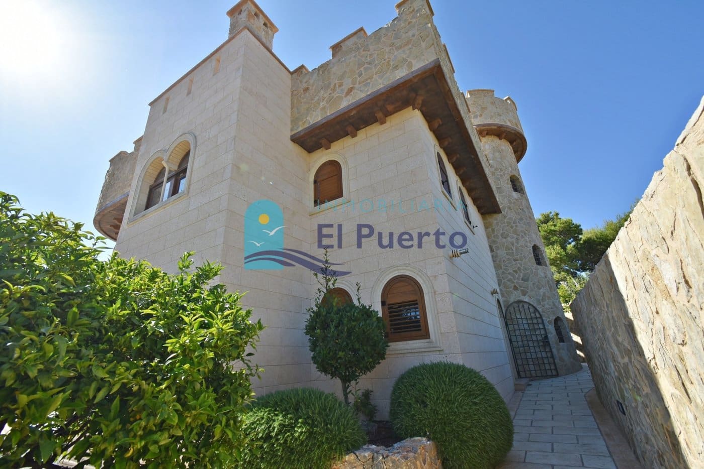 5 soveværelse Villa til salg i Isla Plana med swimmingpool garage - € 1.300.000 (Ref: 6827137)