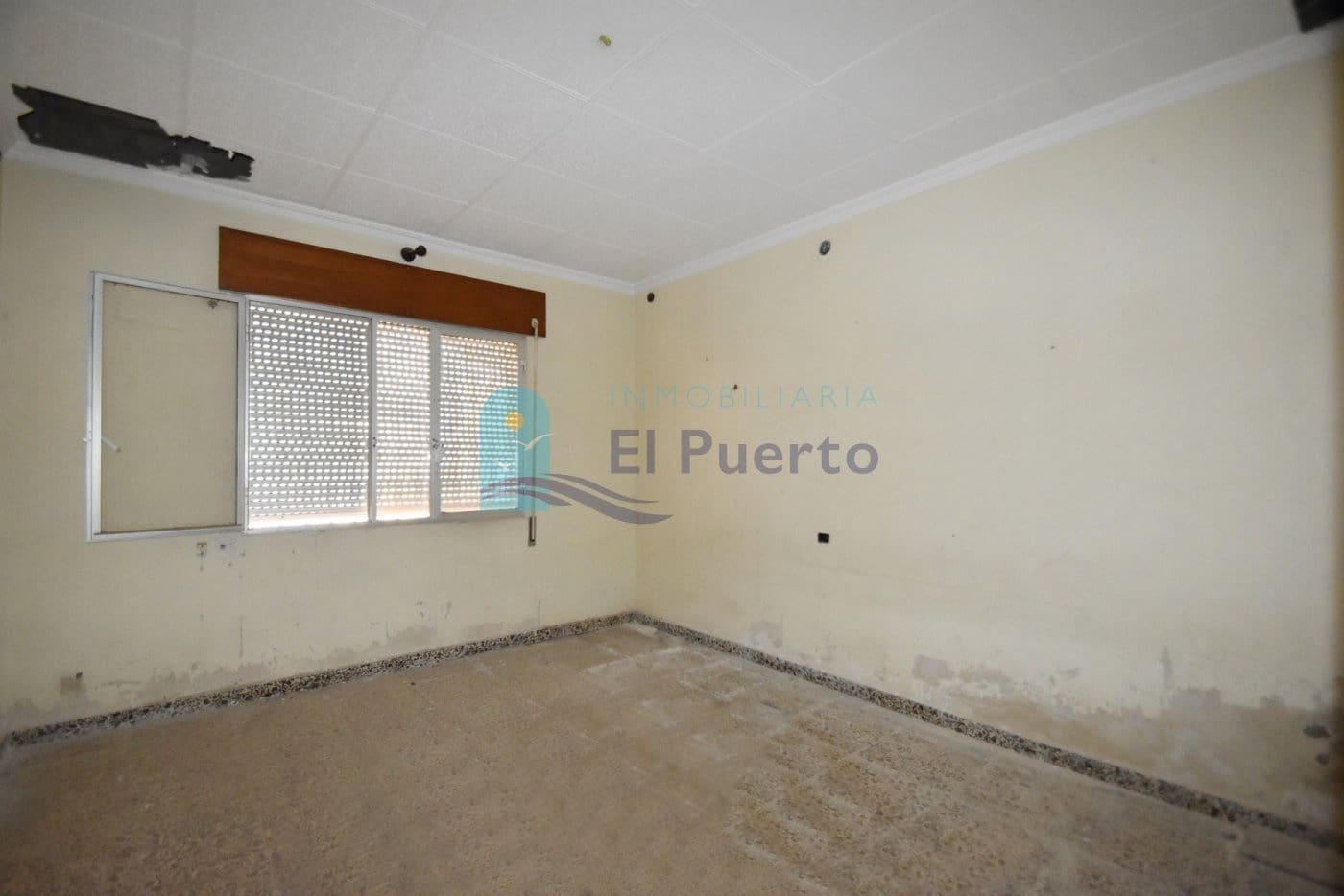 5 bedroom Villa for sale in Mazarron - € 145,000 (Ref: 6860433)