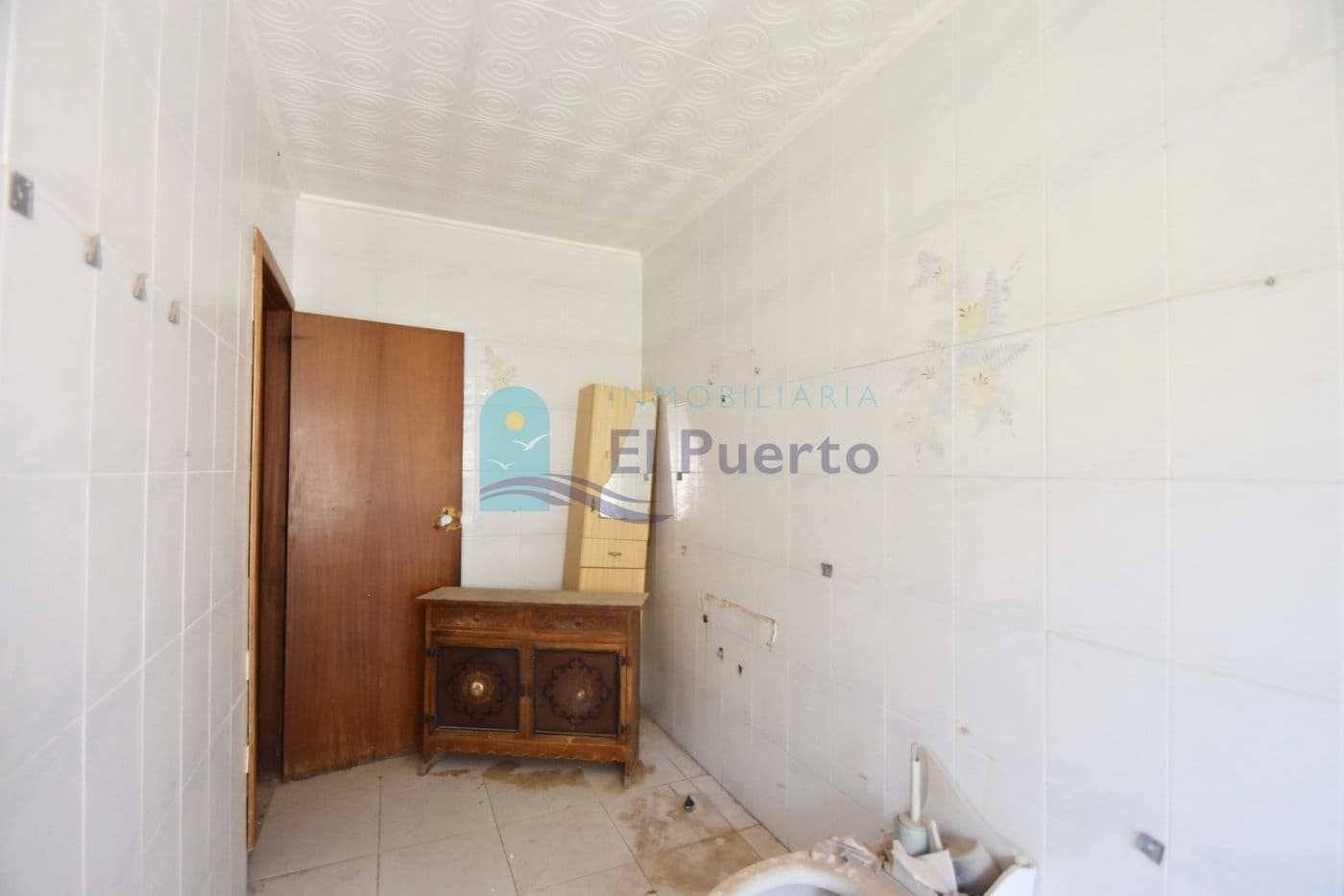 5 bedroom Villa for sale in Mazarron - € 145,000 (Ref: 6860433)