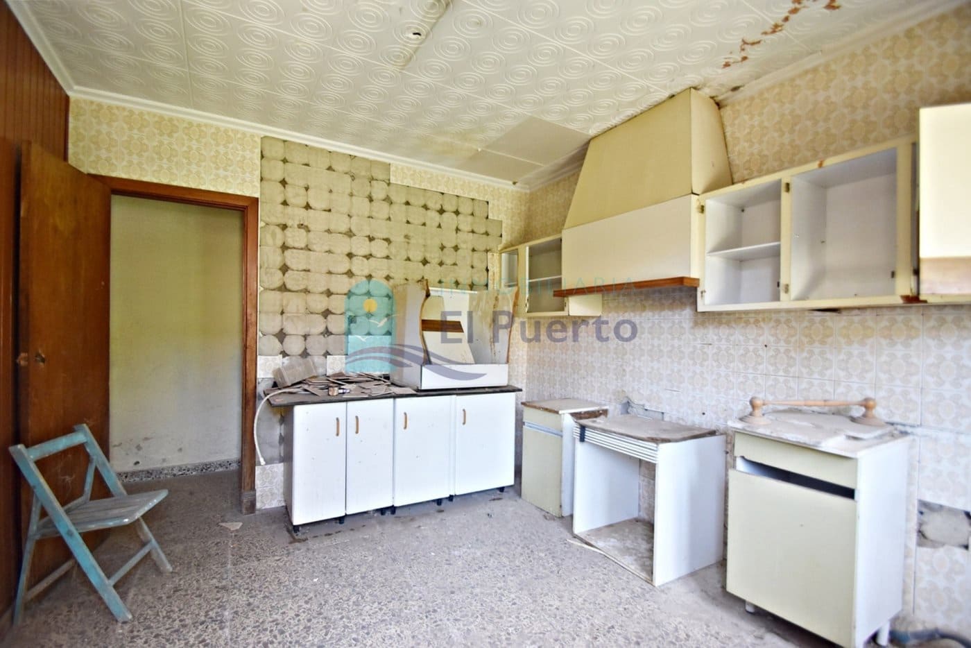 5 bedroom Villa for sale in Mazarron - € 145,000 (Ref: 6860433)