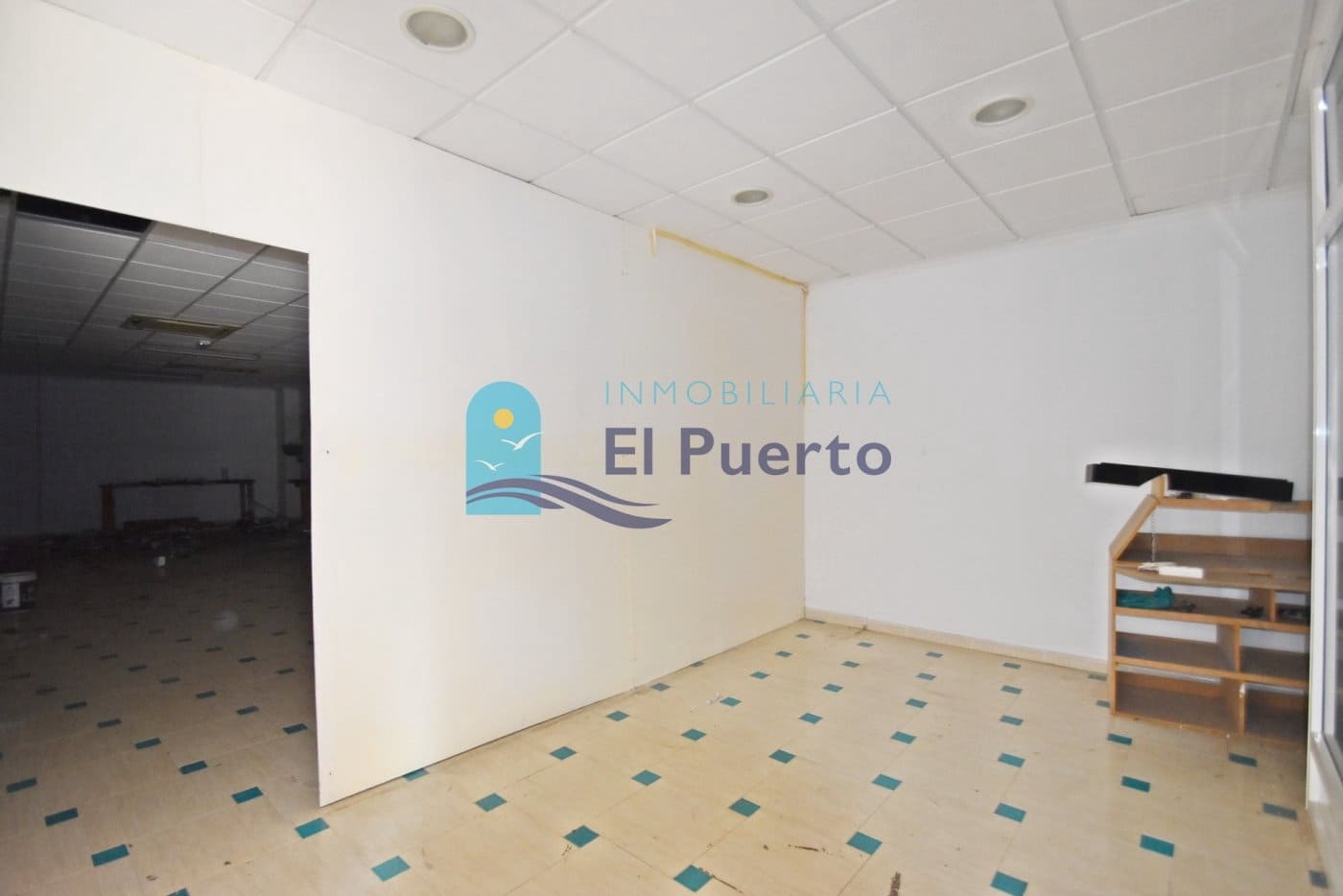 Commerciale in vendita in Puerto de Mazarron - 95.000 € (Rif: 6920571)