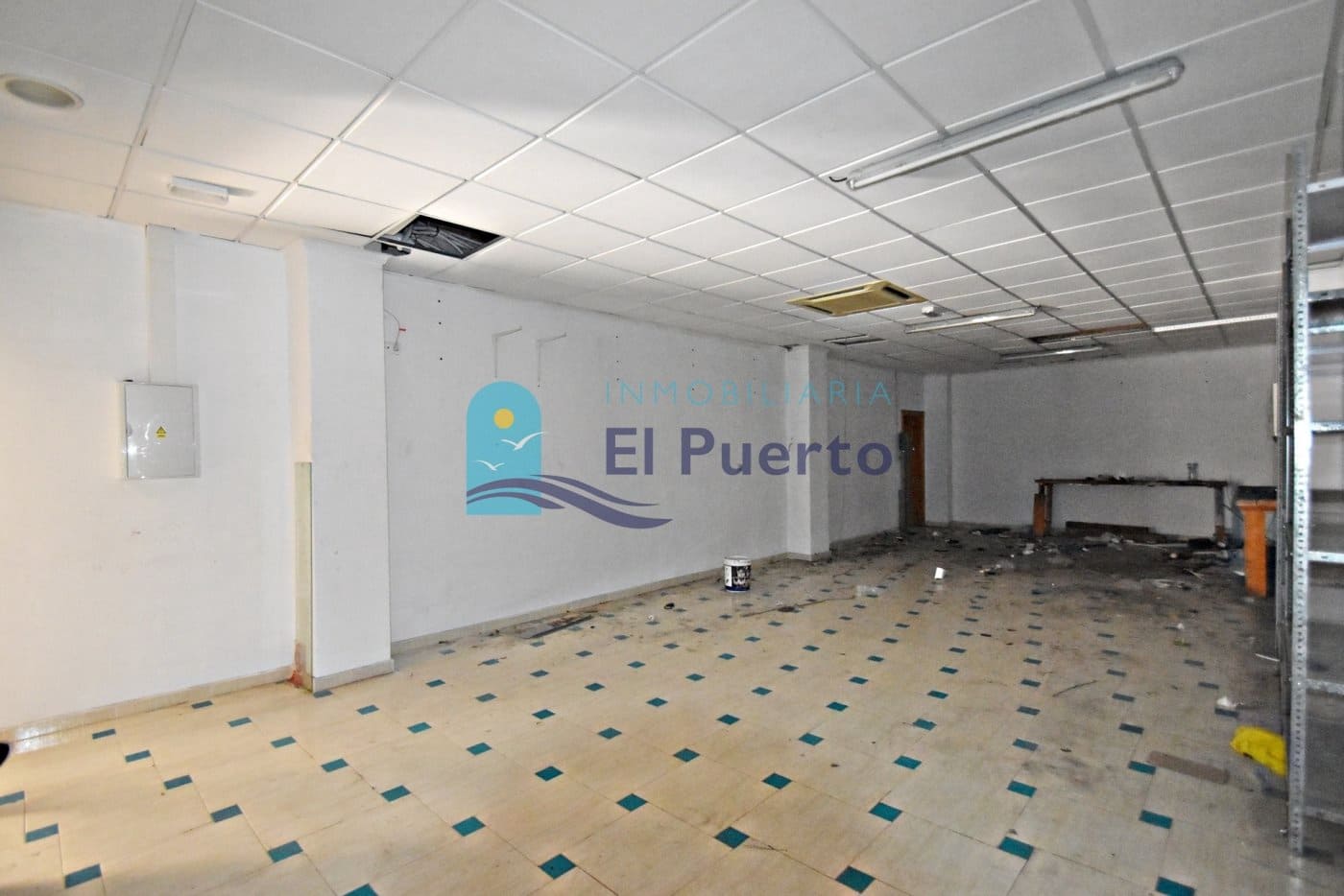 Commerciale in vendita in Puerto de Mazarron - 95.000 € (Rif: 6920571)