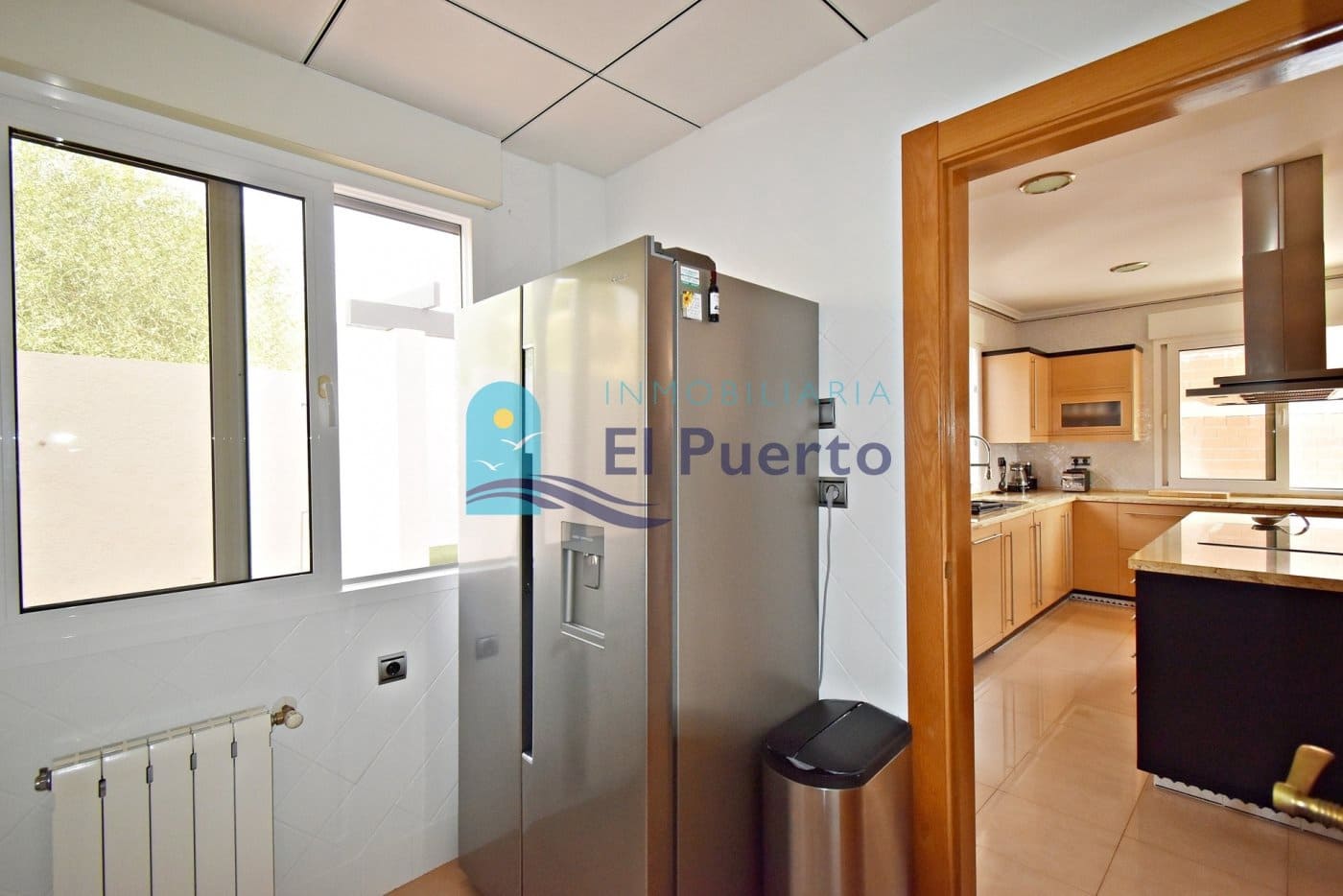 5 soverom Villa til salgs i Isla Plana med svømmebasseng garasje - € 1 399 000 (Ref: 7059162)