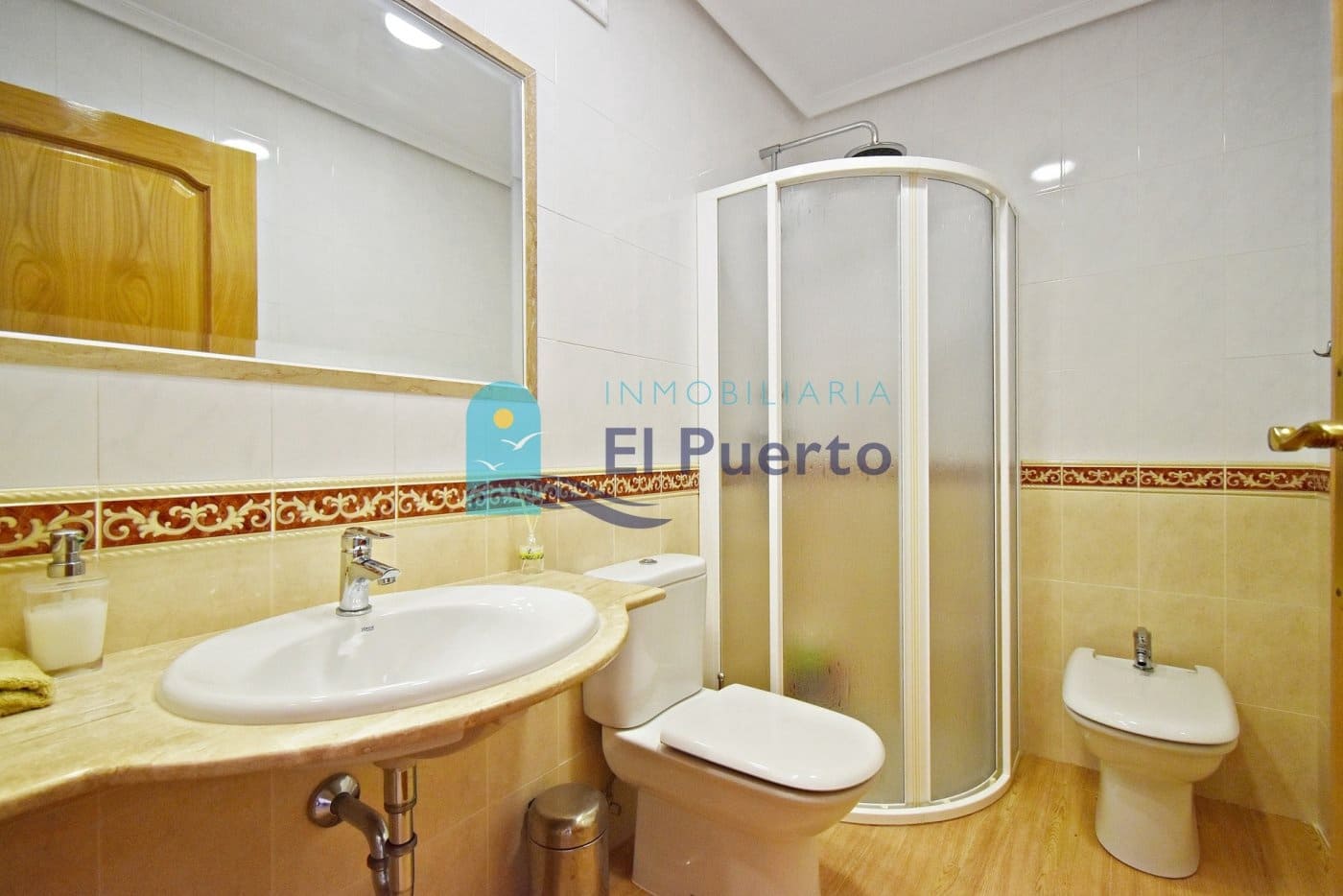 5 soverom Villa til salgs i Isla Plana med svømmebasseng garasje - € 1 399 000 (Ref: 7059162)