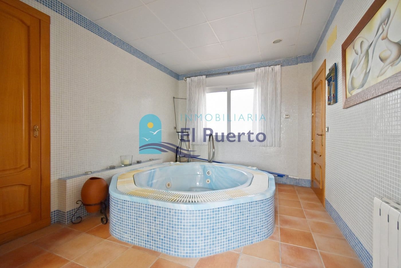 5 soverom Villa til salgs i Isla Plana med svømmebasseng garasje - € 1 399 000 (Ref: 7059162)