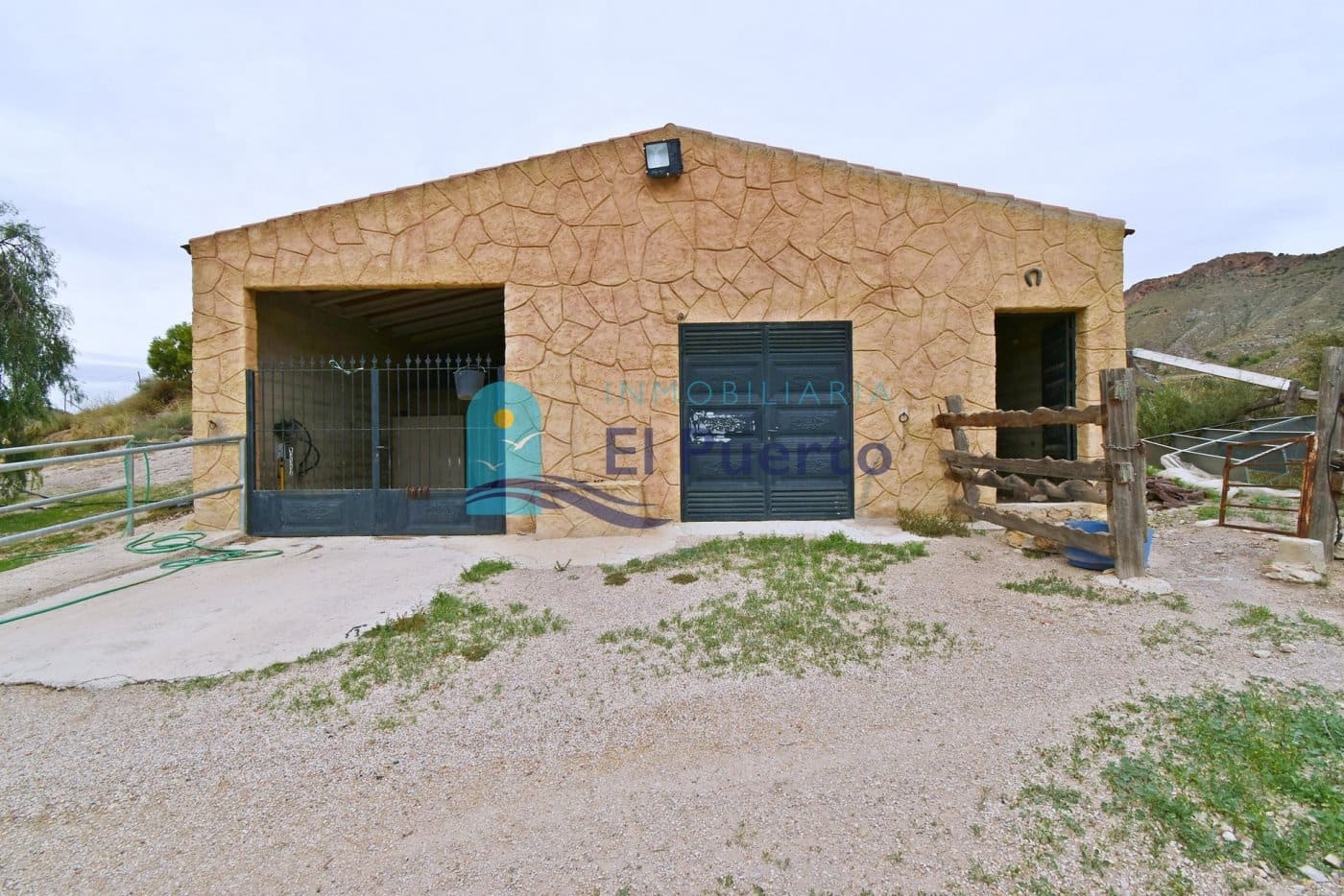 4 soveværelse Finca/Landehus til salg i Mazarron med swimmingpool - € 365.000 (Ref: 7251416)