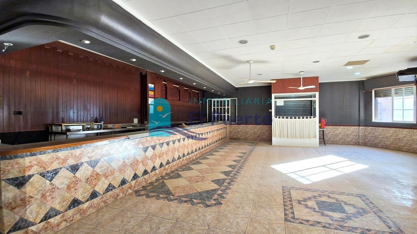 Erhverv til salg i Puerto de Mazarron - € 155.000 (Ref: 7360756)