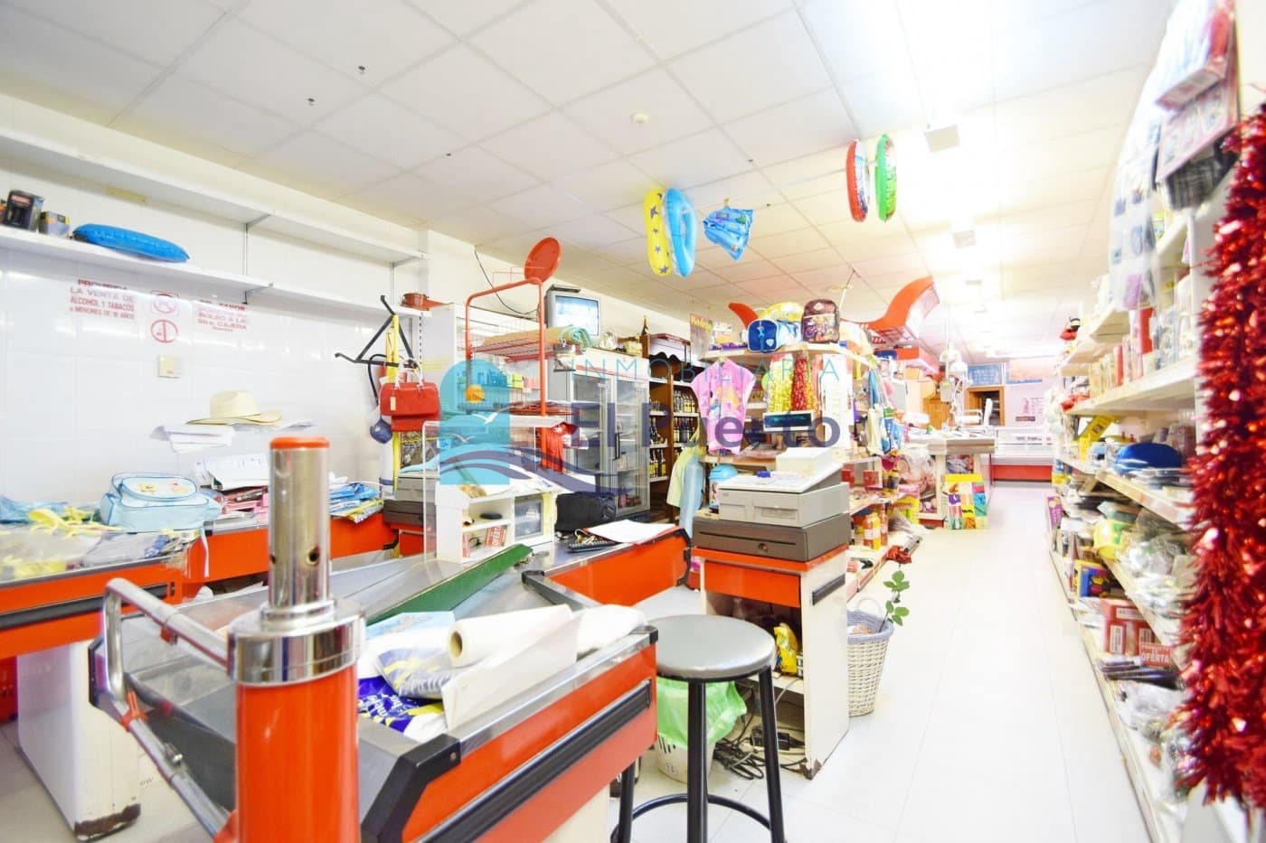 Kommersiell til salgs i Puerto de Mazarron med garasje - € 209 900 (Ref: 7363608)