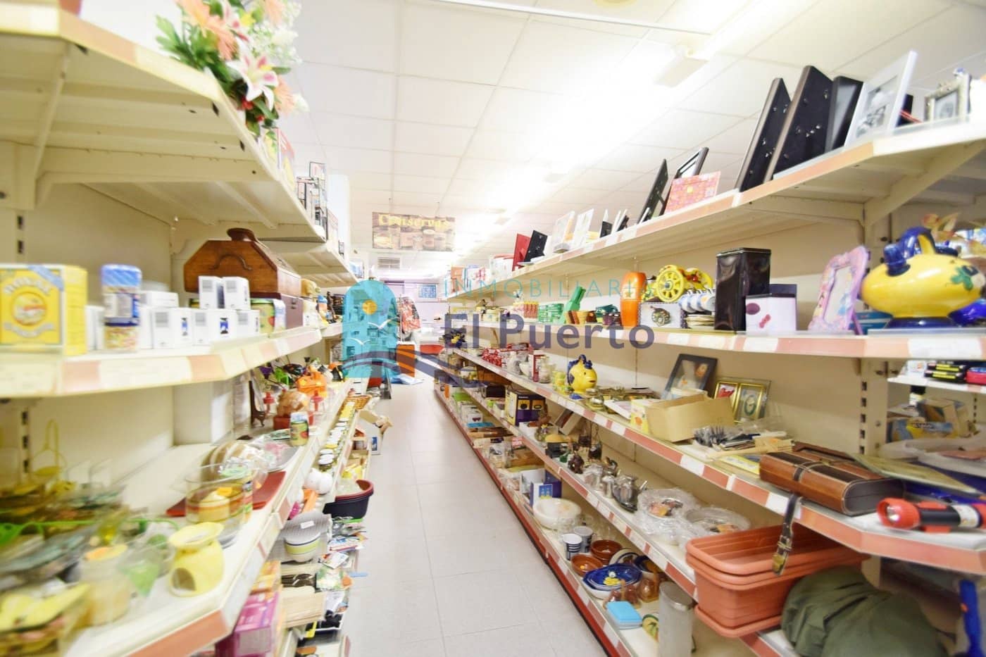 Kommersiell til salgs i Puerto de Mazarron med garasje - € 209 900 (Ref: 7363608)