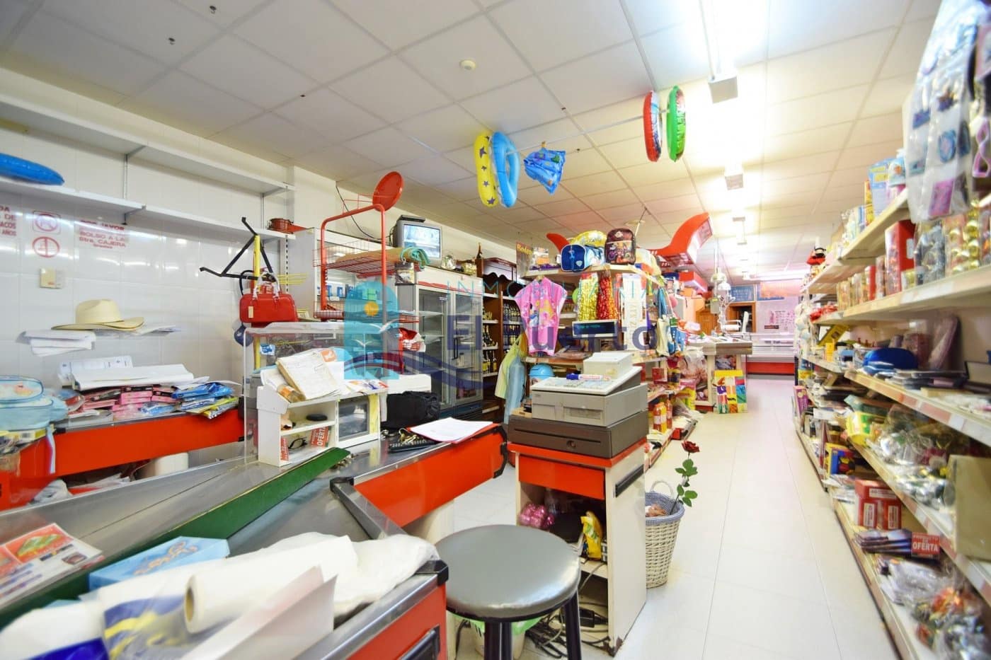 Kommersiell til salgs i Puerto de Mazarron med garasje - € 209 900 (Ref: 7363608)