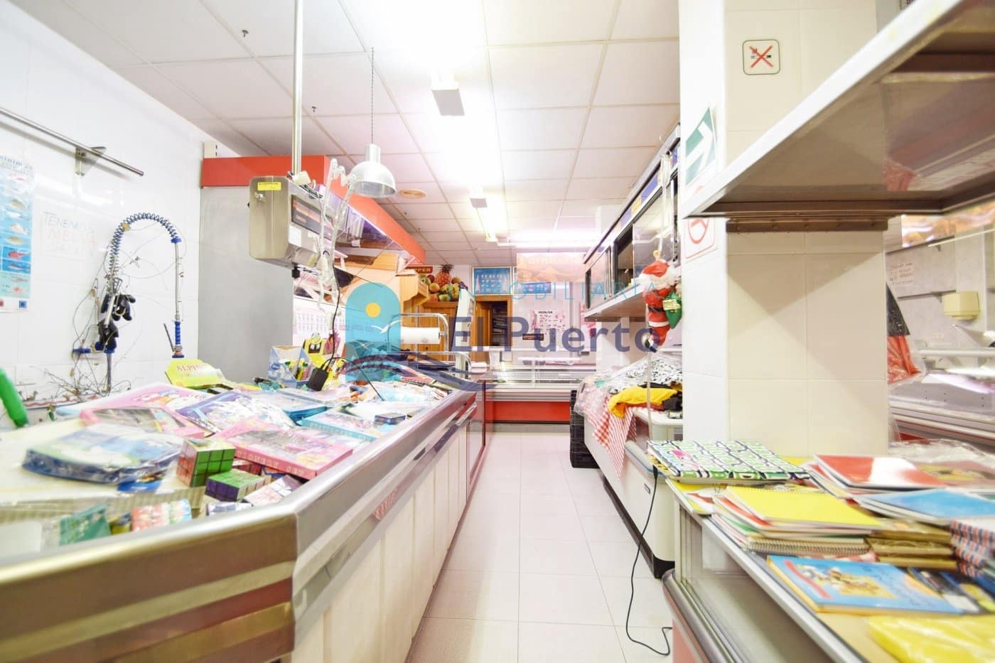 Kommersiell til salgs i Puerto de Mazarron med garasje - € 209 900 (Ref: 7363608)