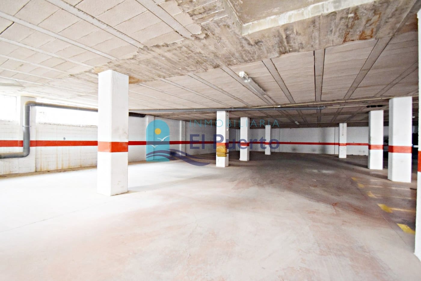 Local Commercial à vendre à Puerto de Mazarron avec garage - 180 000 € (Ref: 7903002)