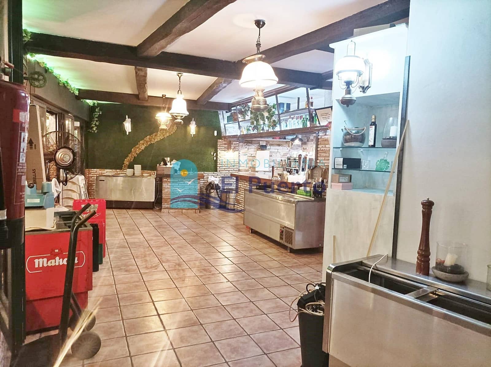 Commerciale in vendita in Puerto de Mazarron - 349.000 € (Rif: 7929205)